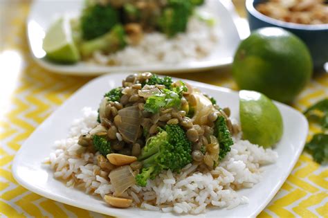 Lentil And Broccoli Curry With Coconut Milk