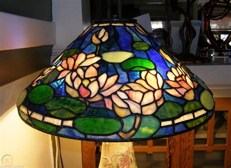 Tiffany Reproduction Stained Glass Lamp Shade 20 Water Lily Odyssey