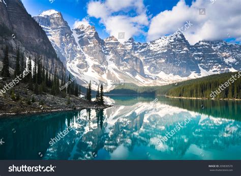 Moraine Lake Rocky Mountains Canada Stock Photo 209830570 Shutterstock