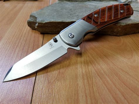 Buckshot Classic Spring Assisted Open Wood Handle Pocket Knife 8202w