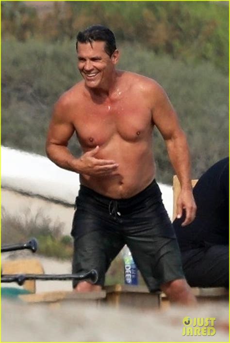 Josh Brolin Has Some Fun Shirtless At The Beach In Malibu Photo