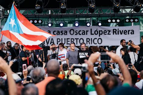 de blasio moves to curb puerto rican militant s parade profile the new york times