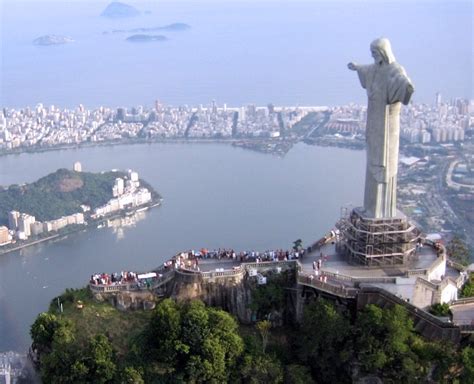 Rio De Janeiro Christ The Redeemer Rio De Janeiro Brazil Christ In Rio Rio De Janeiro Rio