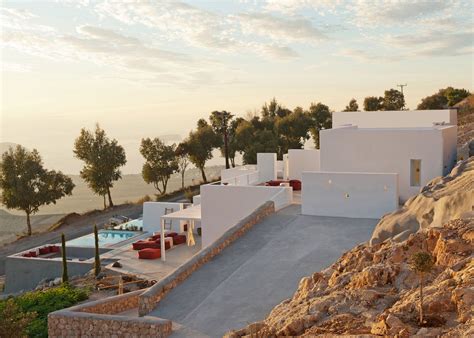Kapsimalis Architects Completes Santorini Apartments Santorini