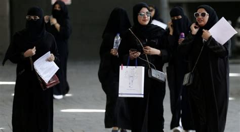 Saudi Arabia Grants Women Right To Obtain Own Passports Travel Without Male Guardian Femina