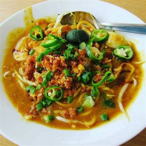 Tuang mie rebus dan sayurnya saja ( tanpa kuah) ke dalam mangkok. Resepi Mee Rebus Orang Johor... - Viral Media Johor | Facebook