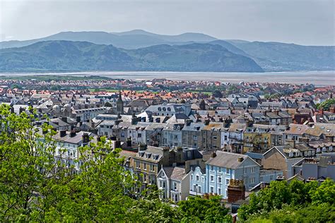 Cymru) is one of the countries that make up the united kingdom. Inside Housing - News - North Wales housing associations to form growth deal joint venture