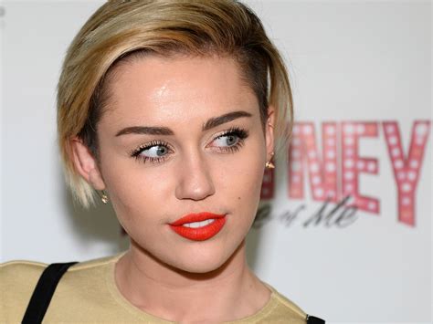 Miley Cyrus Says Playing Hannah Montana Gave Her Body Dysmorphia As She