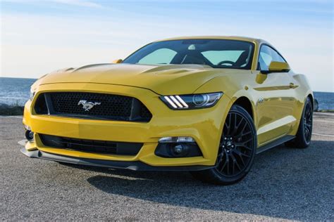 2017 Ford Mustang Gt Review Digital Trends