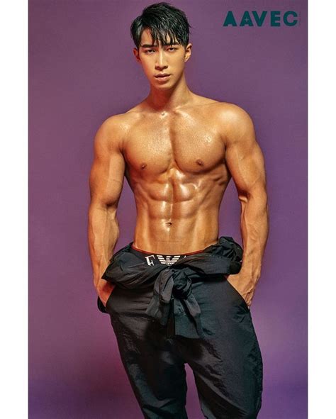 Pin By Kenta Tran On 1 Asian Athletic Body Types Athletic Men Muscle Men