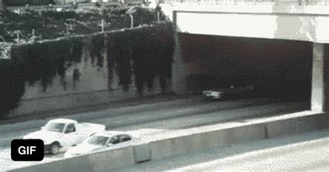 Truck Goes Through A Tunnel 9gag