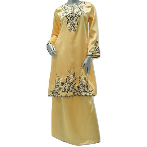 Another intriguing thing about bajukurung is that this dress is generally accessible in a variety of textures, truly, you've heard it right. First Lady Embroidered Satin Baju Kurung( XL - 3XL ...