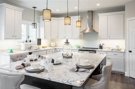 White Marble Kitchen Grey Tone Kitchen Home Staging By Relaxed