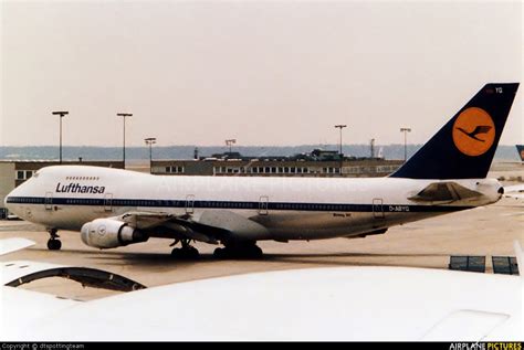 D Abyq Lufthansa Boeing 747 200 At Frankfurt Photo Id 358187