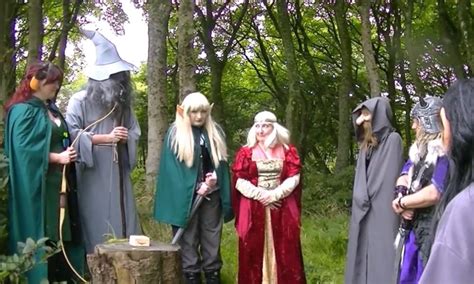 Wedding Guests Treated To Amazing Lord Of The Rings Parody