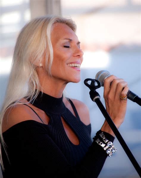 Hire Danish Female Singer Live Solo Singer Scarlett Entertainment