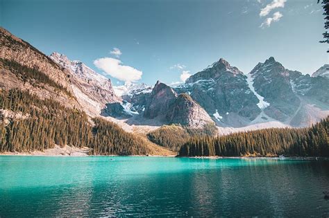 Best Time To Visit Banff And The Canadian Rockies Ama Travel