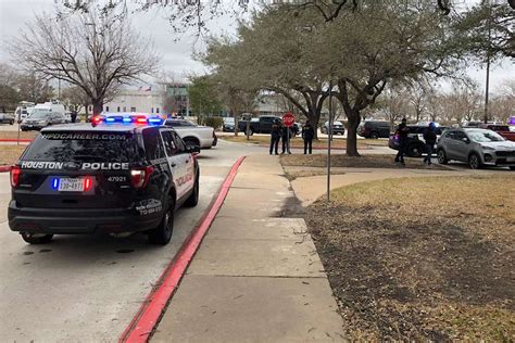 Texas Man Shoots Wife Then Kills Himself At Houston Medical Center