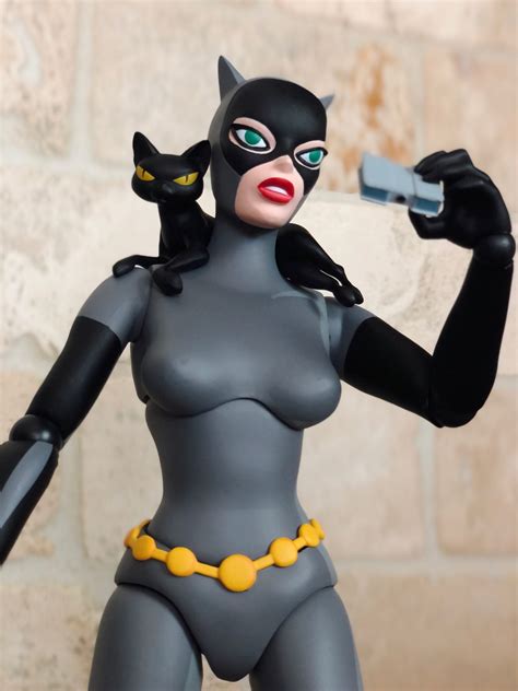 Mondo B TAS Catwoman Review BATMAN ON FILM
