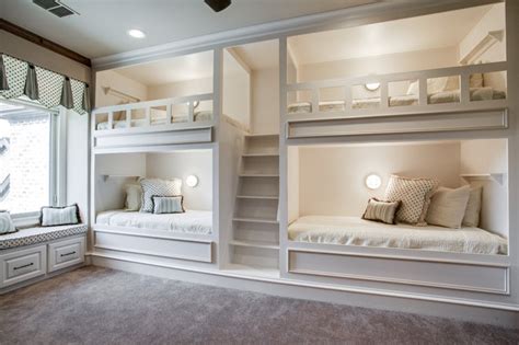 There are a few things that may help you if you want to make the room seem larger. Top 11 Photos Ideas For Small Spare Room Ideas - Lentine ...