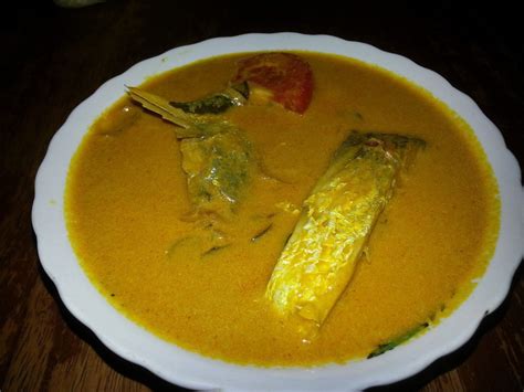 Ikan masak kari mamak kanchana style. RESEPI KARI IKAN SIAKAP | Sihat dan cergas semulajadi