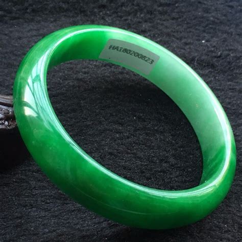58 60mm Certified Natural Green Jadeite Jade Bracelet Bangle 2008