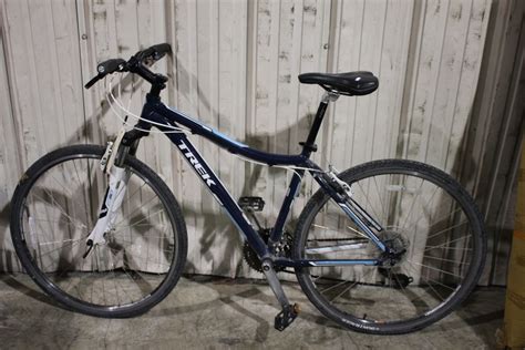 Blue Trek 21 Speed Front Suspension Hybrid Bike