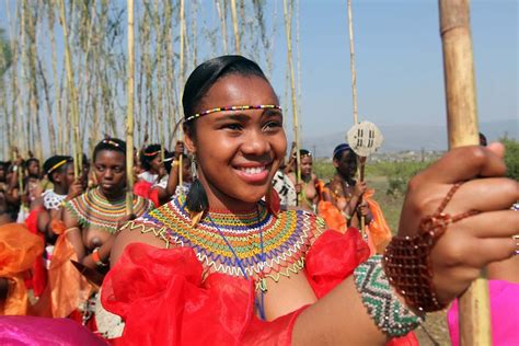 Reeds At The Ready As Zulu Dance Festival Kicks Off