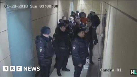 Russian Police Raid Offices Of Putin Critic Navalny Bbc News