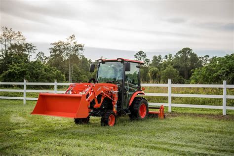 Kubota Lx Series Tractor 24 30 Hp Blueline Manufacturing Co