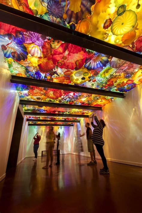 Dale Chihuly Pioneering Glass Artist Is Building A Major Legacy Artsy Glass Installation
