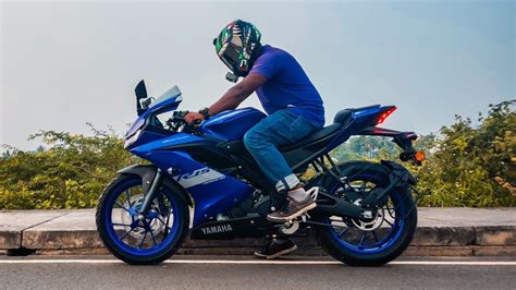 The yamaha yzf r15 set the benchmarks quite high when it was launched back in 2008. FIRST YAMAHA R15 V3 BS6 2020 EDITION FULL DETAIL REVIEW IN ...