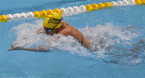 Swimming Competes At Navy Invitational