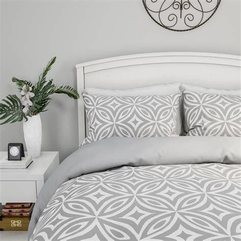 Comforter Set With Exclusive Radiance Design 3 Piece Fullqueen Bed Set With Shams Gray And Off