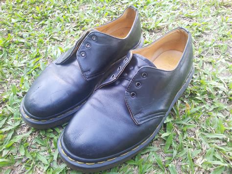Check spelling or type a new query. TRIPBUNDLE: KASUT DR MARTENS