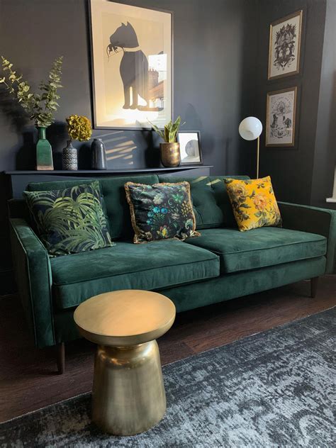 What Color Sofa With Dark Green Walls