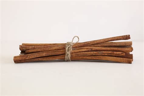 Christmas Cinnamon Bundle Long Sticks 30 Cm X 10 Per Sticks Natural