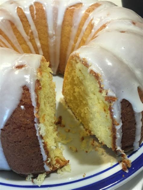 They tend to be served plain, dusted with powdered sugar, lightly glazed, or sometimes with an this is a basic recipe for pound cake that mom used to make. Homemade Lemon Pound Cake - Baking Naturally
