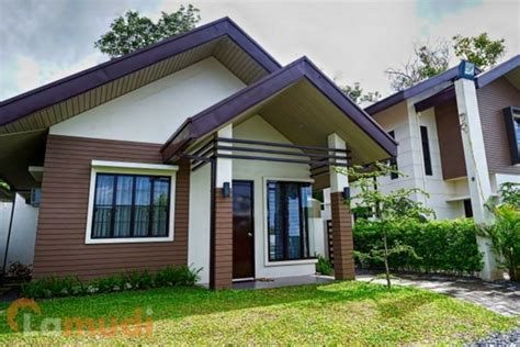 The bungalow is one of the most common housing options in the philippines. The Most Popular House Designs in the Philippines | Lamudi