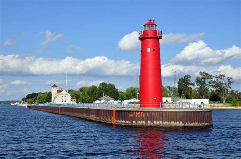 Tours Muskegon Lights Historic Lighthouses In Muskegon Michigan Mi