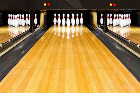 Ten Pin Bowling Stock Photos Pictures And Royalty Free Images Istock