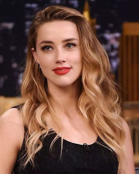 Pin De Jp En Amber Heard Belleza Mujer Belleza Rubia Peinados