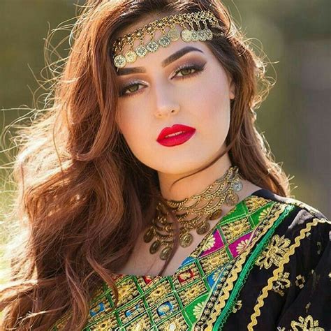 Illa Khan Beautiful Muslim Women Beautiful Hijab Beauty Women Afghani Clothes Afghan Girl