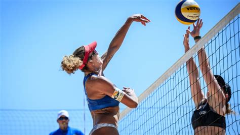 pair of canadian squads sneak into quarter finals at beach volleyball worlds cbc sports
