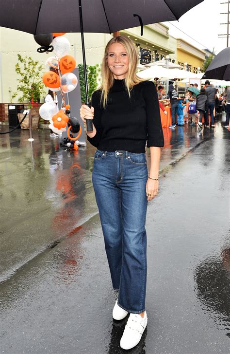 Gwyneth Paltrow Makes Cropped Flared Jeans Look Incredibly Chic From