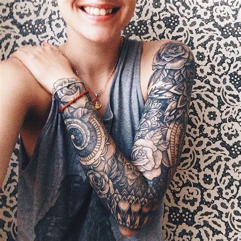 40 Beautiful Tattoo Sleeve Ideas For Women Mom S Got The Stuff