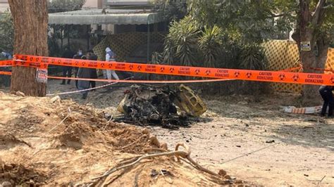 اسلام آباد میں پولیس ناکے پر خودکش دھماکہ، پولیس اہلکار سمیت تین ہلاک Bbc News اردو