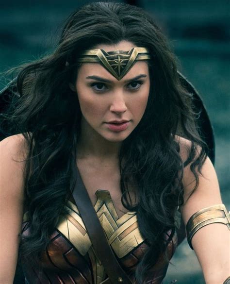 Top Hottest Actress In Hollywood Wonder Woman Woman Movie Gal Gadot