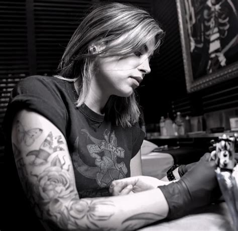 Krystals Tatted Female Tattoo Artists Tattoo Artists Female Tattoo