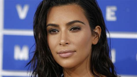 Kim Kardashian Pulls Out Of Charity Tribute To Dad Stays In Hiding